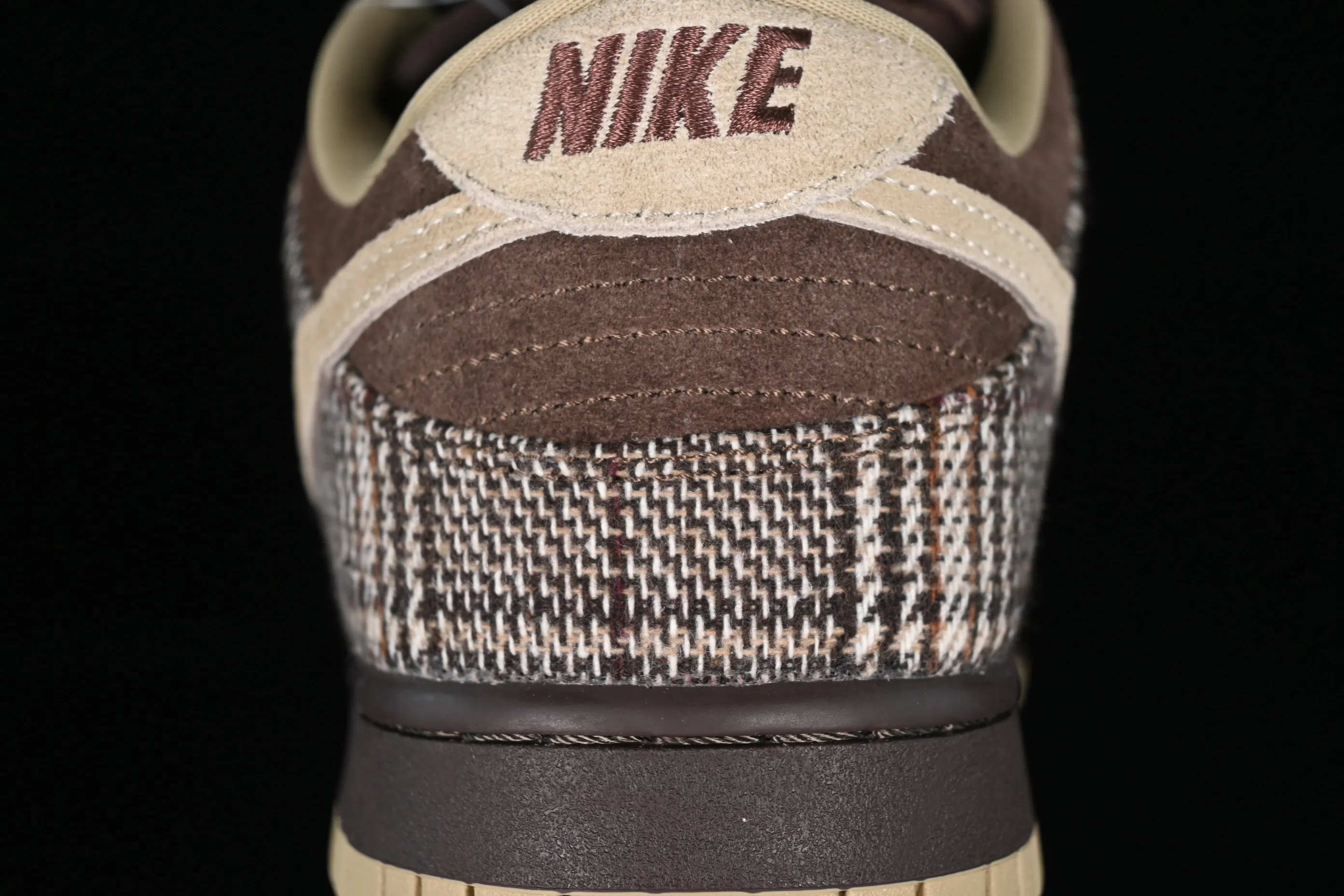 All Categories Nk SB Dunk Series Nk SB Dunk Low Low-top sneakers Pure original Nk SB Dunk Low Brown plaid SB smashed backboard fashion casual sneakers 304292-223